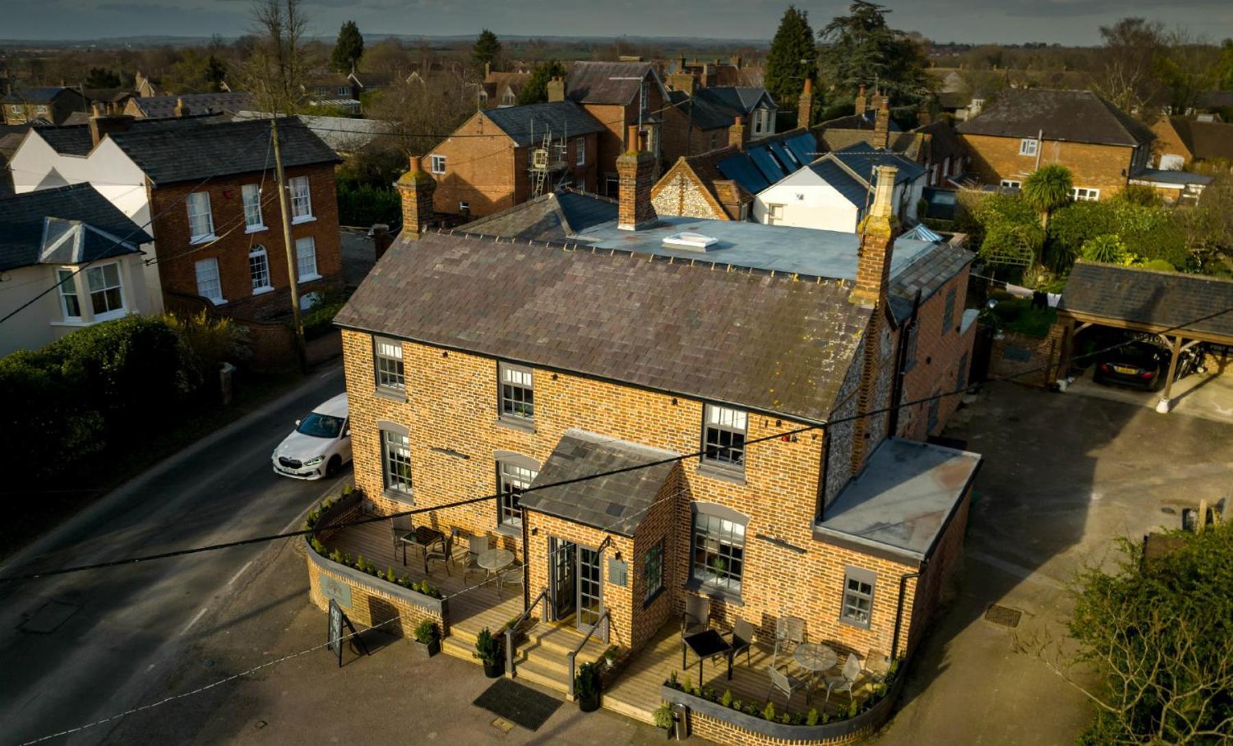 The Cherry Tree Hotel Kingston Blount Exterior photo